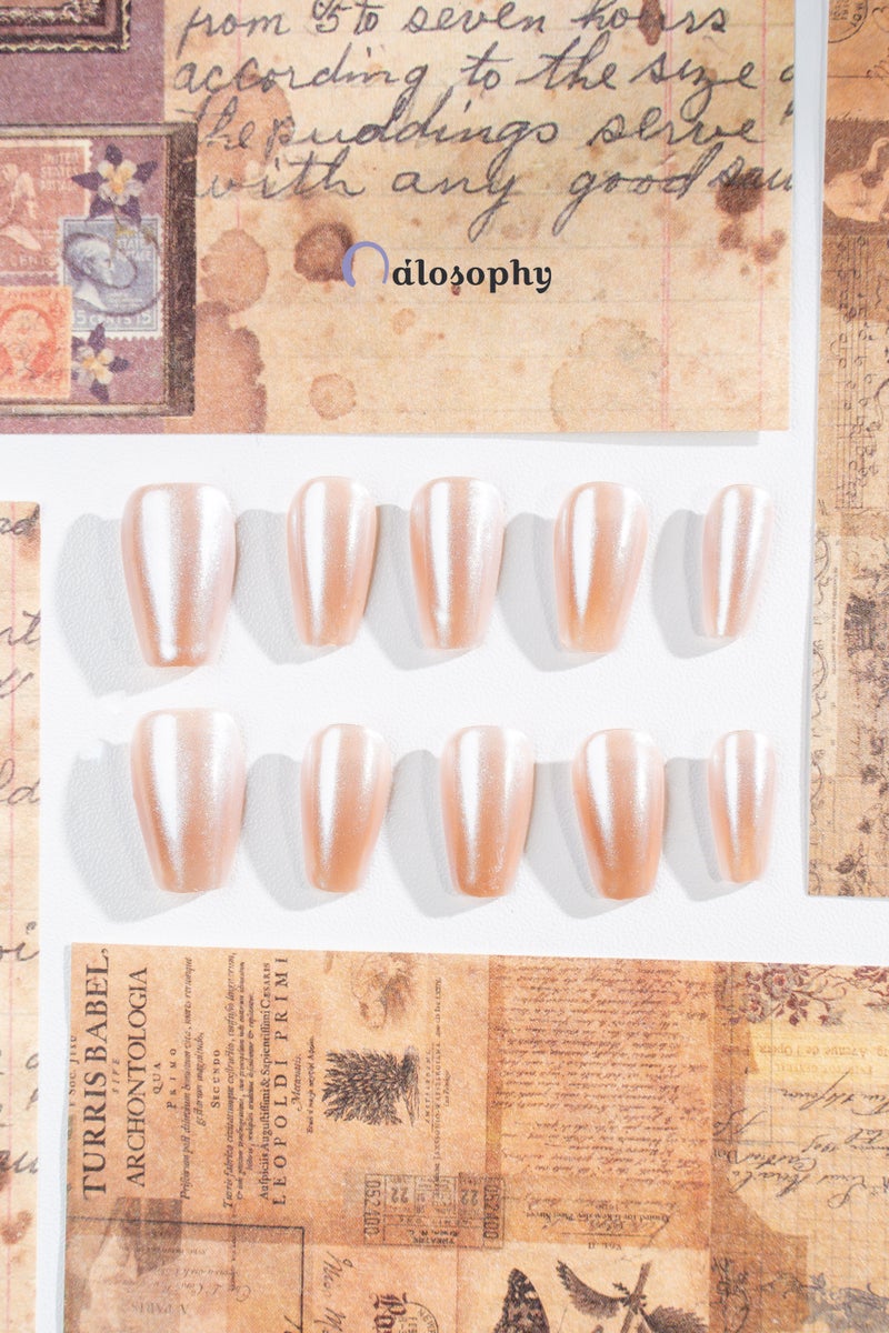 Nailosophy أظافر جل مصنوعة يدويًا قابلة للتثبيت بلمسة مخملية وردية | شكل كوفين - Image 2